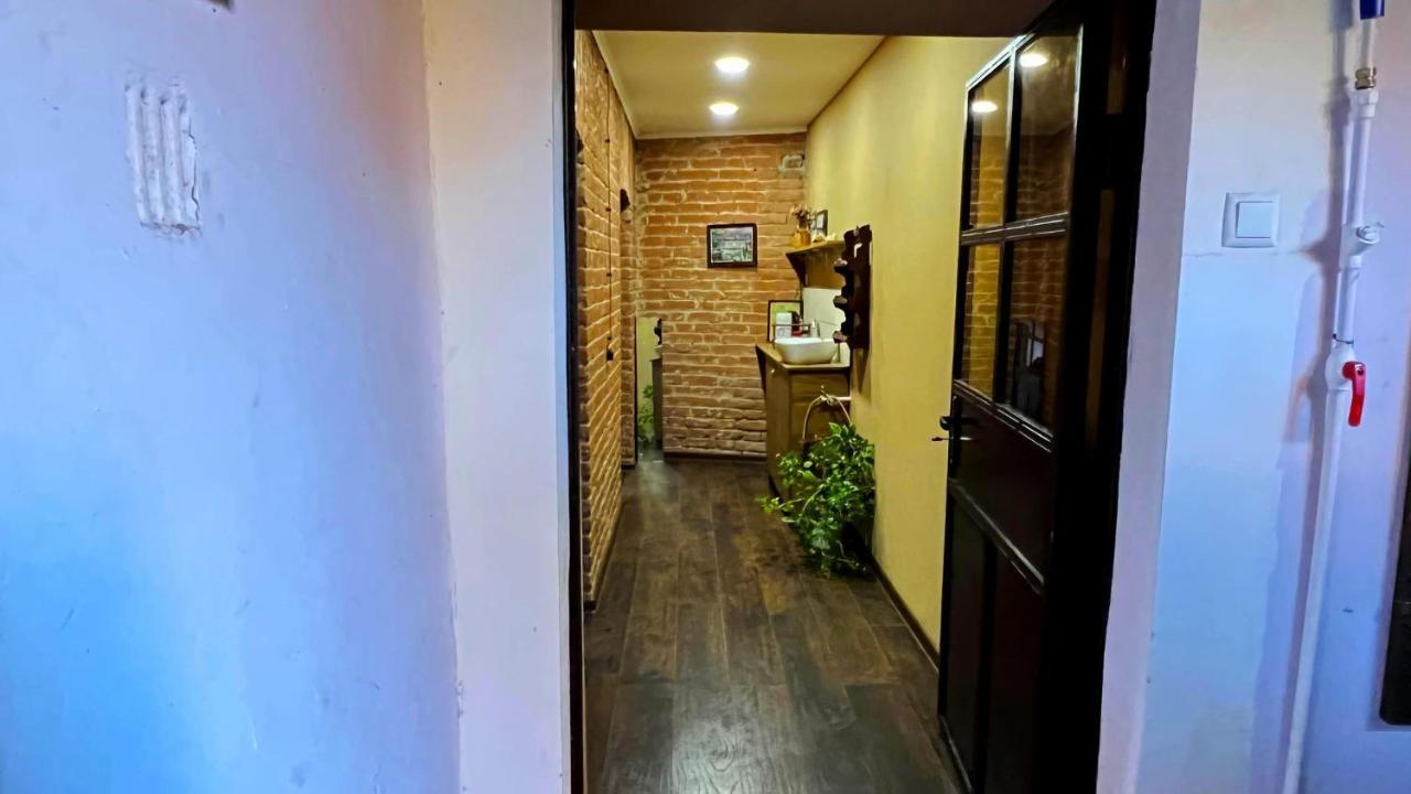 Hostel Pirosmani Tbilisi Exteriör bild