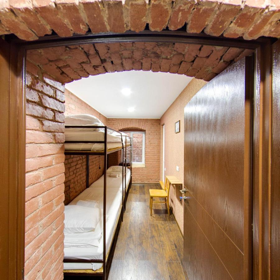 Hostel Pirosmani Tbilisi Exteriör bild